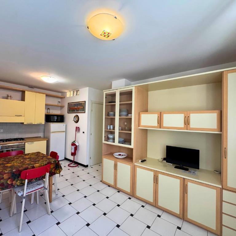 Condominio Frontemare - Appartamento con 2 Camere da Letto - 1