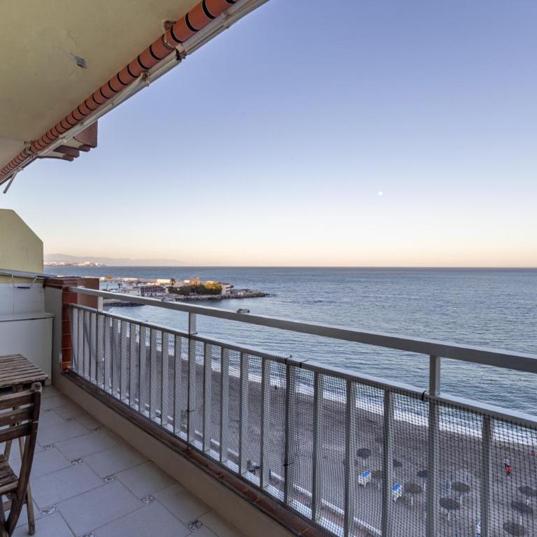 AA Guest - Sky Center BeachFront Sea Views Eco Apartment - Apartamento de 2 dormitorios - 22