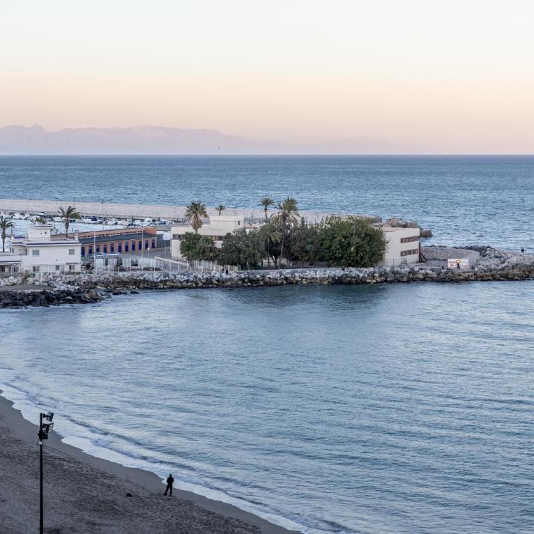 AA Guest - Sky Center BeachFront Sea Views Eco Apartment - Apartamento de 2 dormitorios - 30