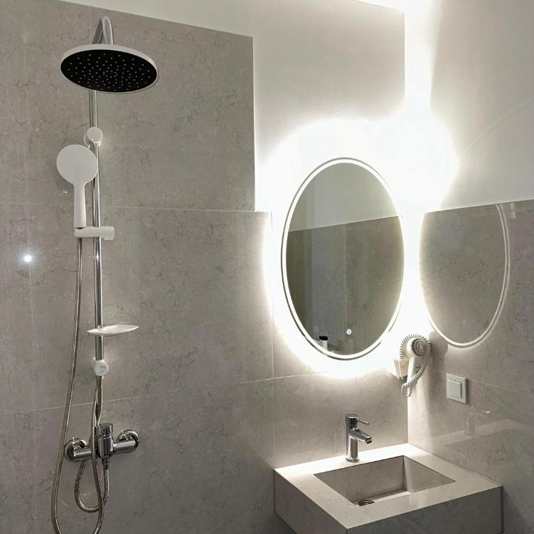 Una La Unica - Small Twin Room - 8