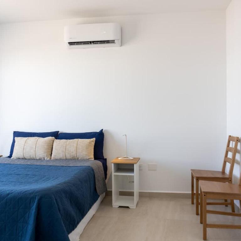 Home with Pool 3 Minutes away from the beach - Apartment - 18