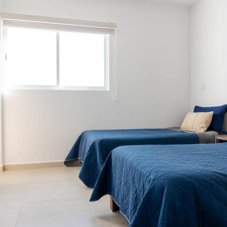 Home with Pool 3 Minutes away from the beach - Apartment - 20