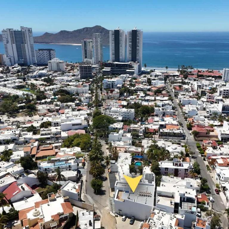 Perfect for couples Loft 5 minutes from the beach - Apartment - 4