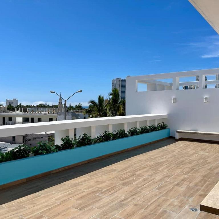 Perfect for couples Loft 5 minutes from the beach - Apartment - 9
