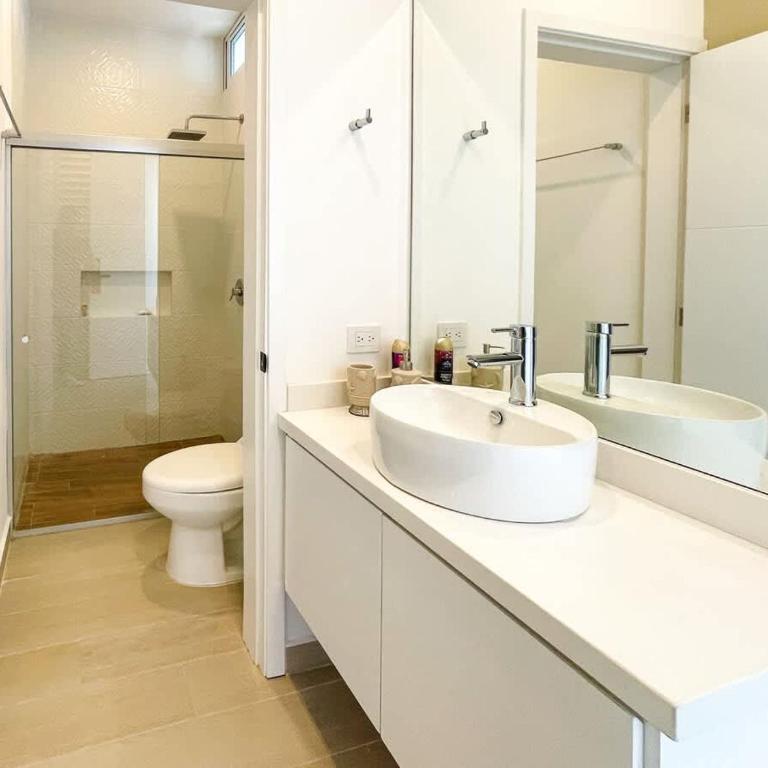 Perfect for couples Loft 5 minutes from the beach - Apartment - 11