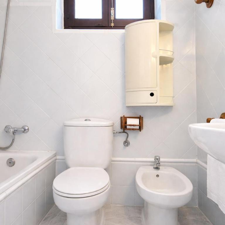 Apartamentos Larga 70 - Apartamento de 3 dormitorios con balcón - 8