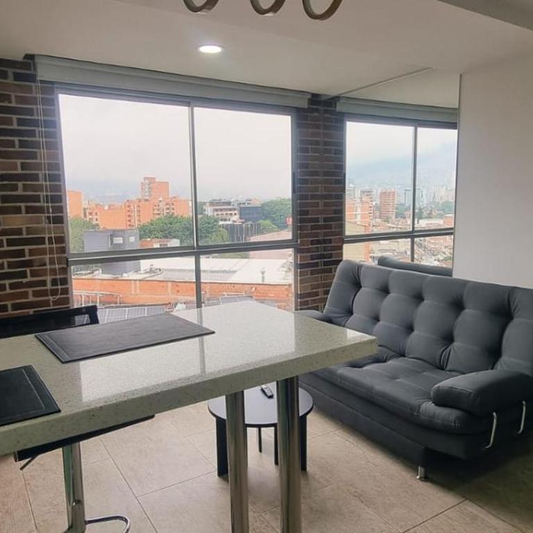 Cold AC-King Bed-Fast Wi-Fi-Medellin Paradise - One-Bedroom Apartment - 5