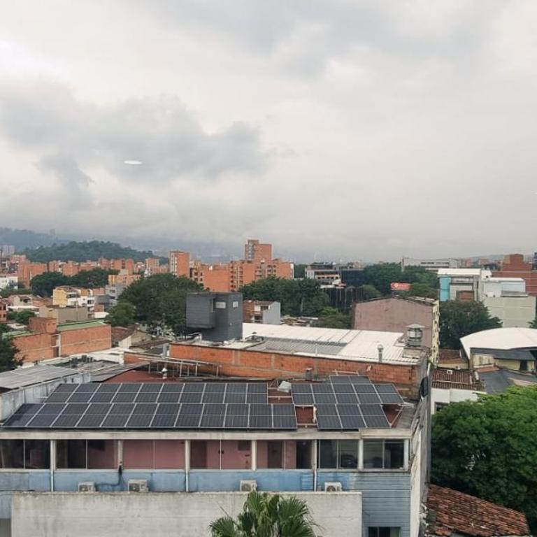 Cold AC-King Bed-Fast Wi-Fi-Medellin Paradise - One-Bedroom Apartment - 9
