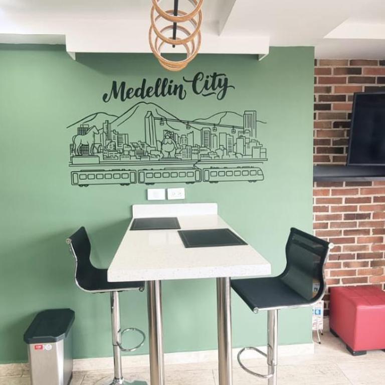 Cold AC-King Bed-Fast Wi-Fi-Medellin Paradise - One-Bedroom Apartment - 19