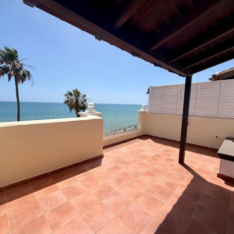 Villa Mar - Three-Bedroom Villa - 17