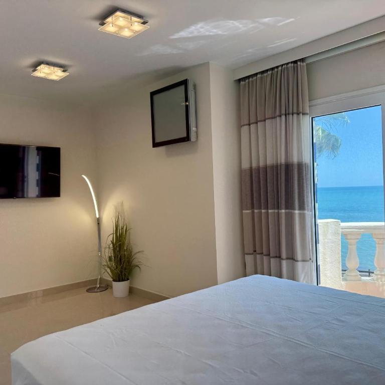 Villa Mar - Three-Bedroom Villa - 43