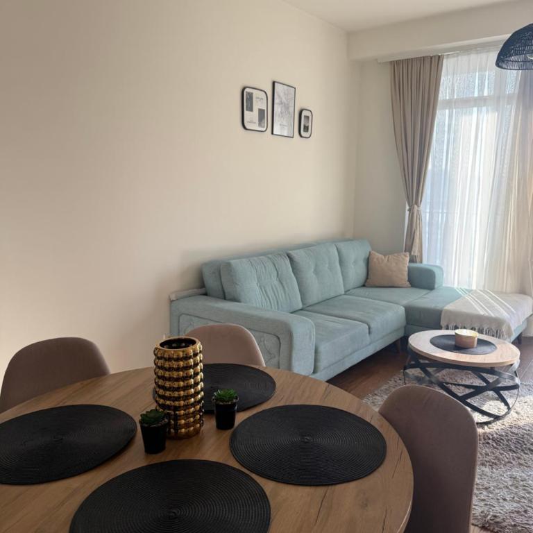 The Gates 609 - One-Bedroom Apartment - 8