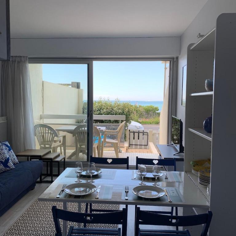 Face mer devant la plage des libraires terrasse Parking - One-Bedroom Apartment - 13