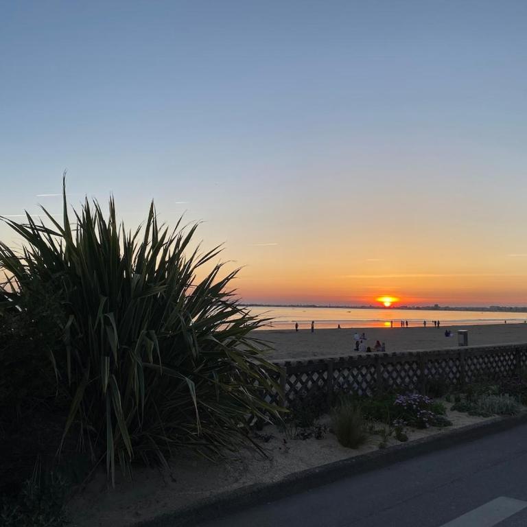 Face mer devant la plage des libraires terrasse Parking - One-Bedroom Apartment - 31