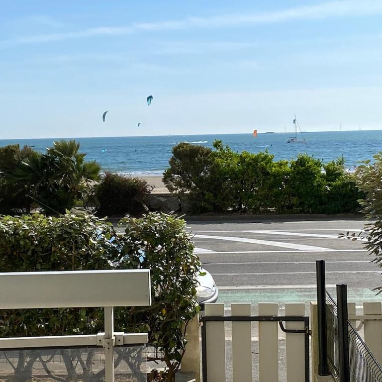 Face mer devant la plage des libraires terrasse Parking - One-Bedroom Apartment - 22