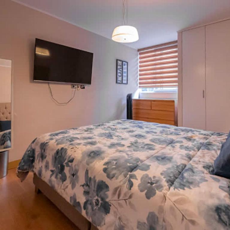 Luxe 2BR Pool & Gym in Miraflores - Apartment - 5