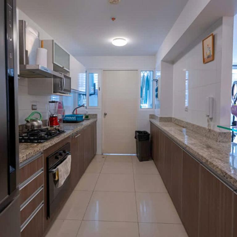 Luxe 2BR Pool & Gym in Miraflores - Apartment - 6