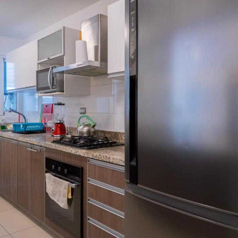 Luxe 2BR Pool & Gym in Miraflores - Apartment - 8