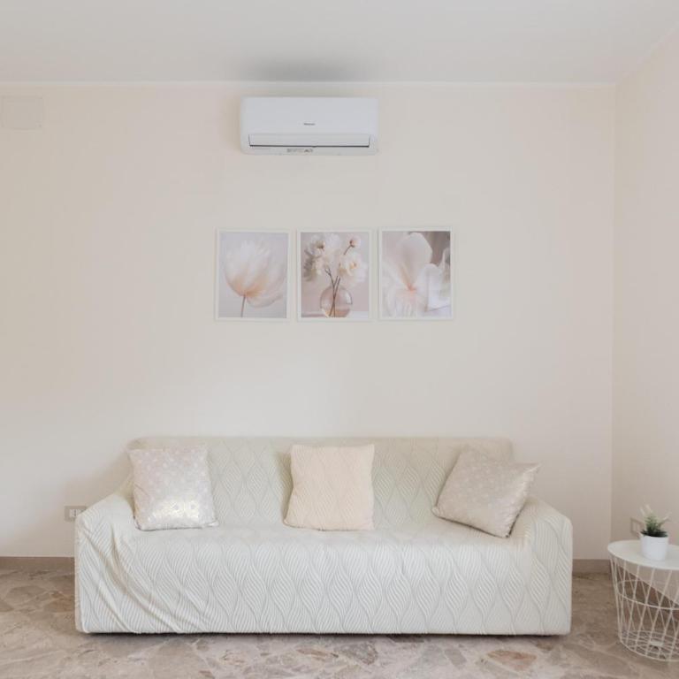 Capodichino home - free parking by Maison Charme - Appartamento - 25