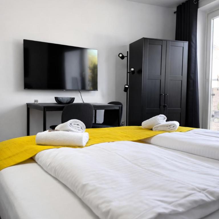 Black & Yellow Studio - Apartamento de 1 dormitorio - 5