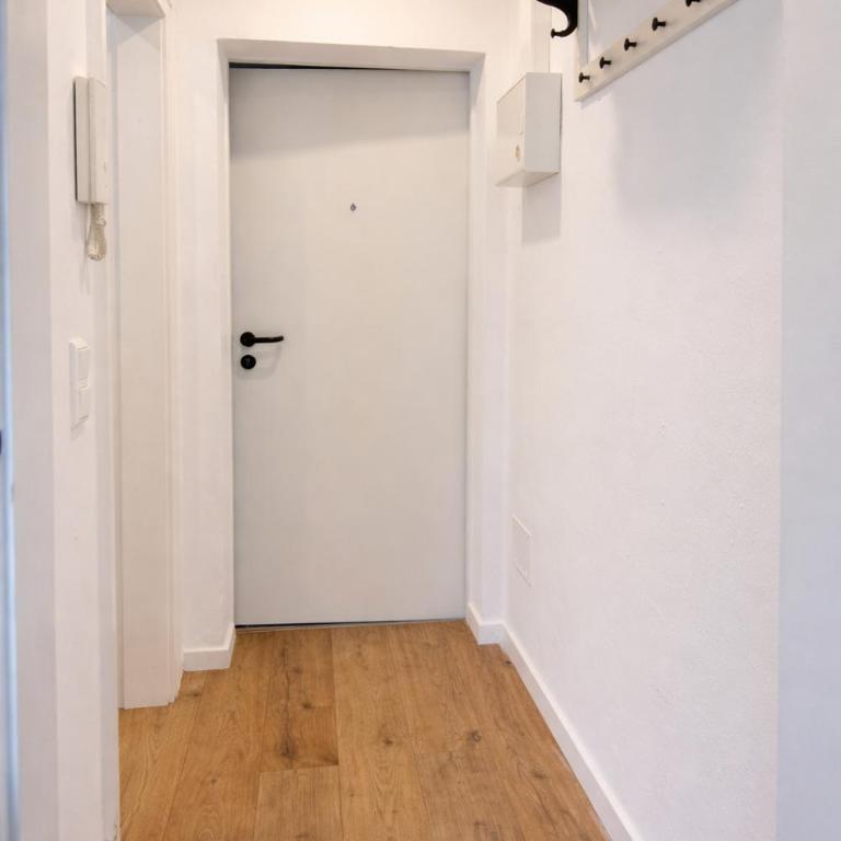 Black & Yellow Studio - Apartamento de 1 dormitorio - 10