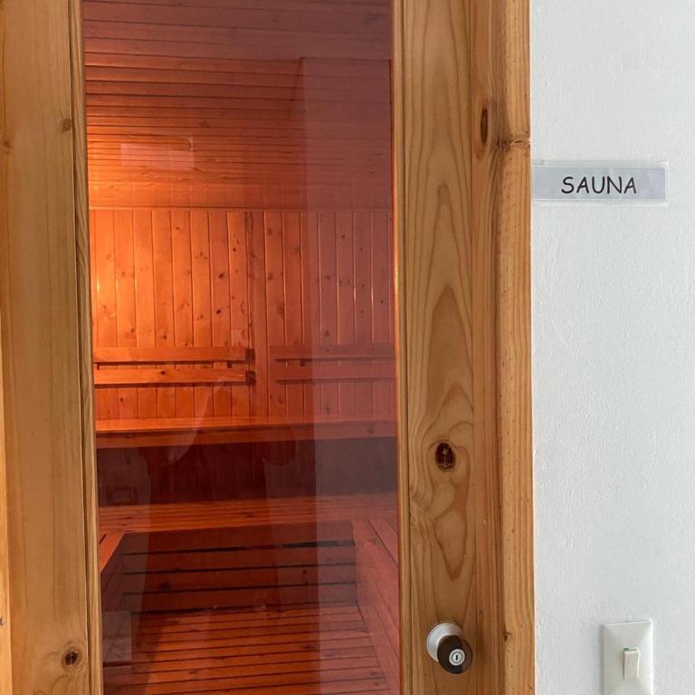 Apartamento con piscina y sauna en La Mesa - Two-Bedroom Apartment - 8