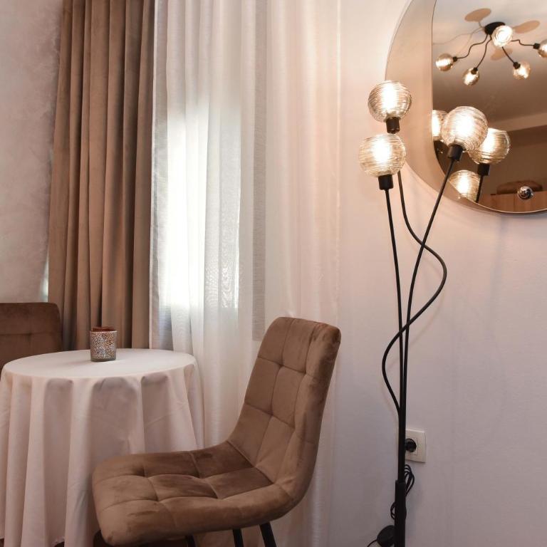 Vila Apartments Lidija - Double Room with Sea View - 11