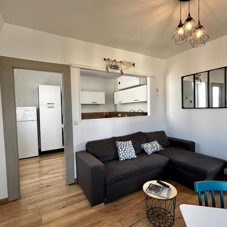 Romane - Charmant petit appartement en duplex avec 3 chambres - Appartement 3 Chambres - 35