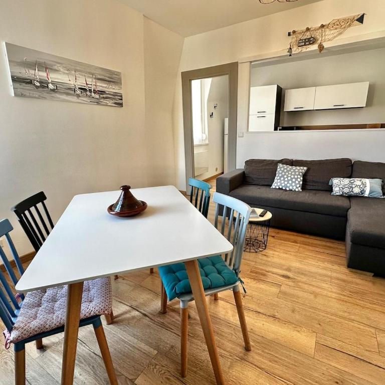 Romane - Charmant petit appartement en duplex avec 3 chambres - Appartement 3 Chambres - 3