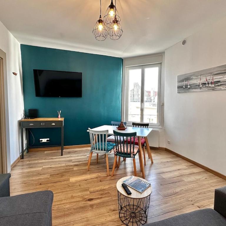 Romane - Charmant petit appartement en duplex avec 3 chambres - Appartement 3 Chambres - 29