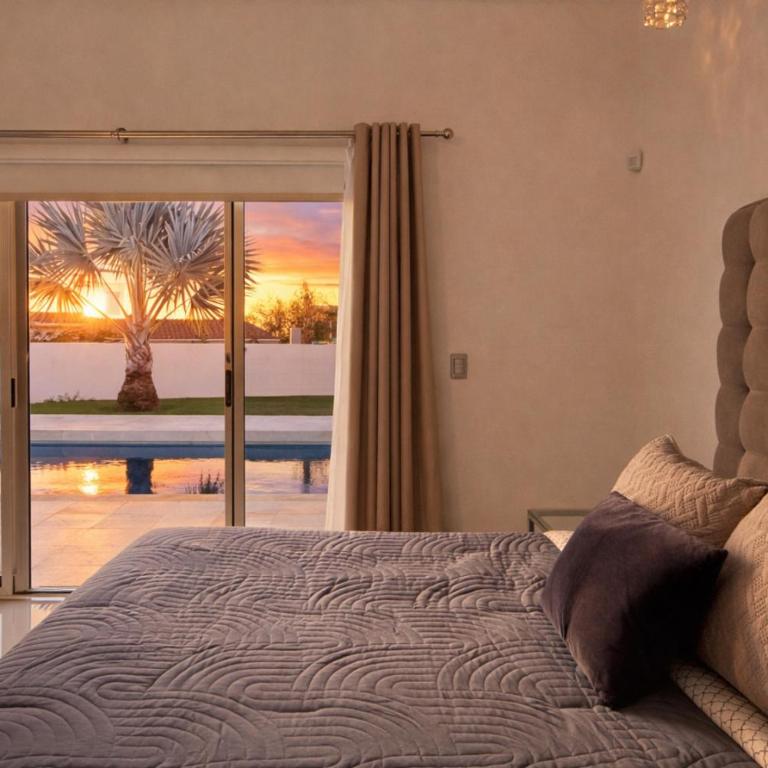 Big house with pool and sea view - Casa - 6