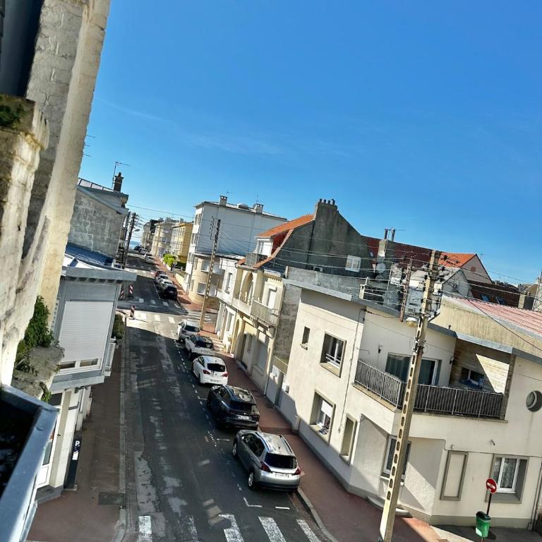 Romane - Charmant petit appartement en duplex avec 3 chambres - Appartement 3 Chambres - 8