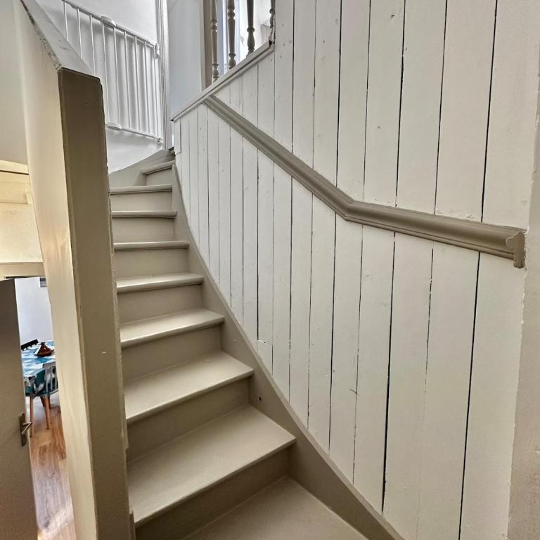 Romane - Charmant petit appartement en duplex avec 3 chambres - Appartement 3 Chambres - 9