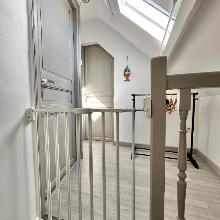 Romane - Charmant petit appartement en duplex avec 3 chambres - Appartement 3 Chambres - 25