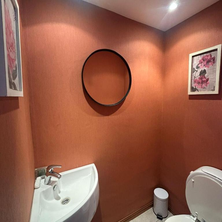 Seamount Design - Two-Bedroom House - 5
