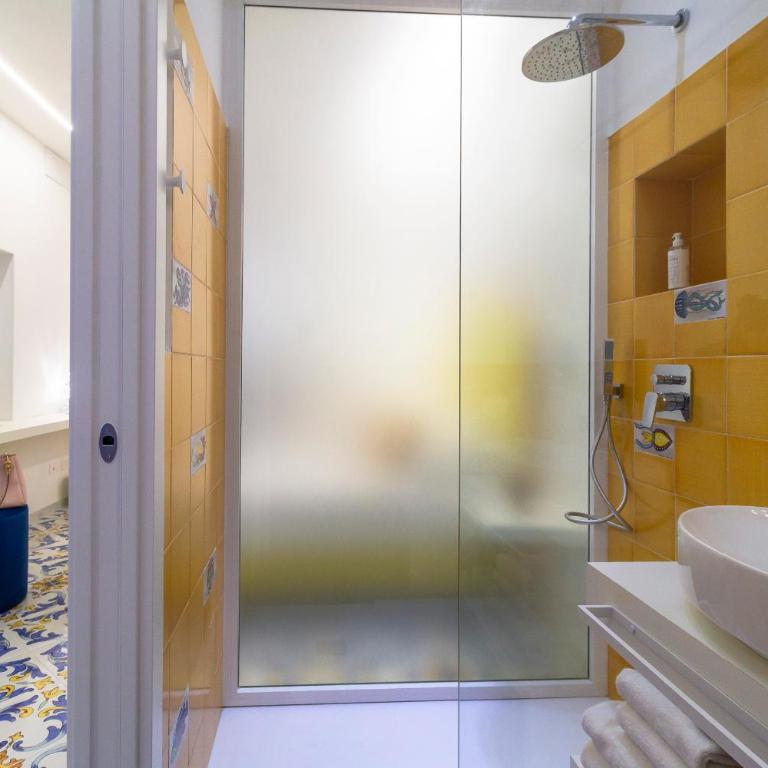 Vivaldo Suite Fuoro Leucosia - Boutique Apartment in the heart of Sorrento - One-Bedroom Apartment - 17