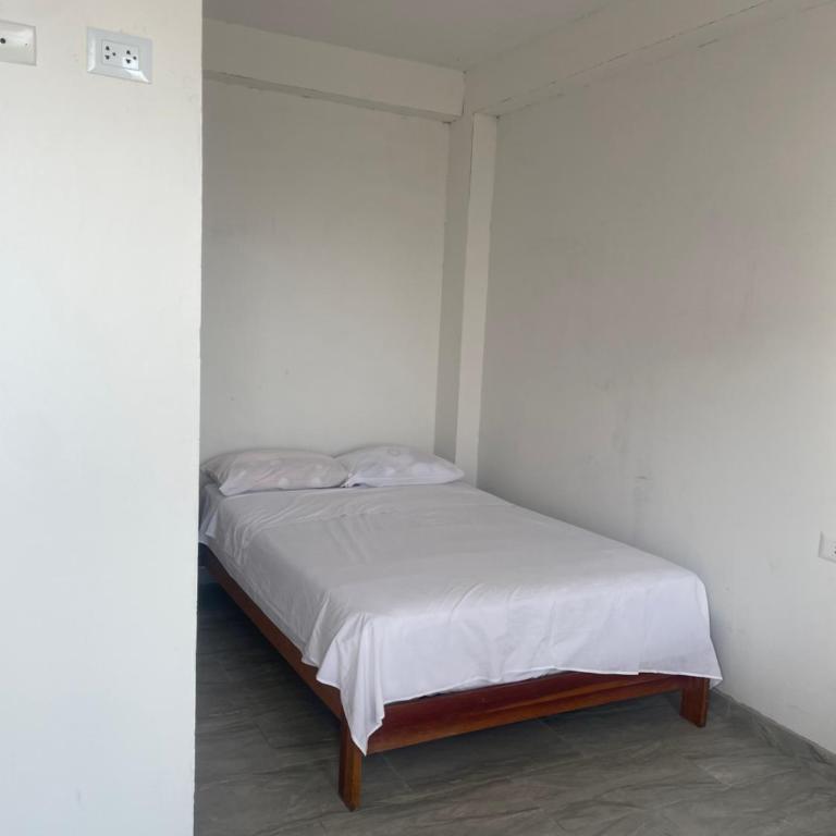Hospedaje vista del sol 1 - Habitación Doble con baño privado - 22