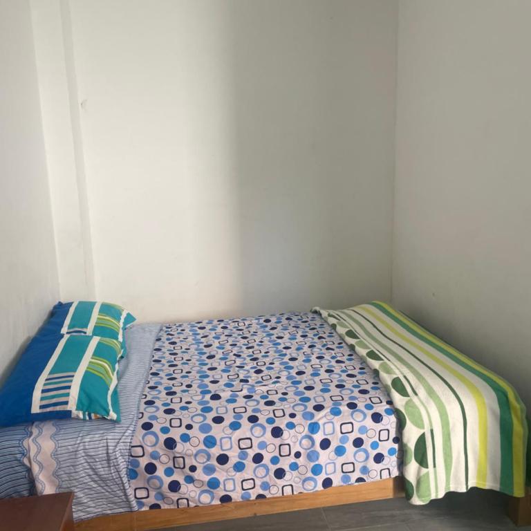 Hospedaje vista del sol 1 - Habitación Doble con baño privado - 15