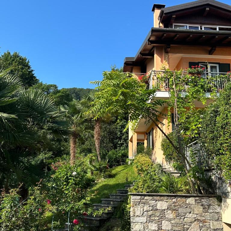 Villa Vista Verde Lake View, Private Garden & Parking - Villa - 1