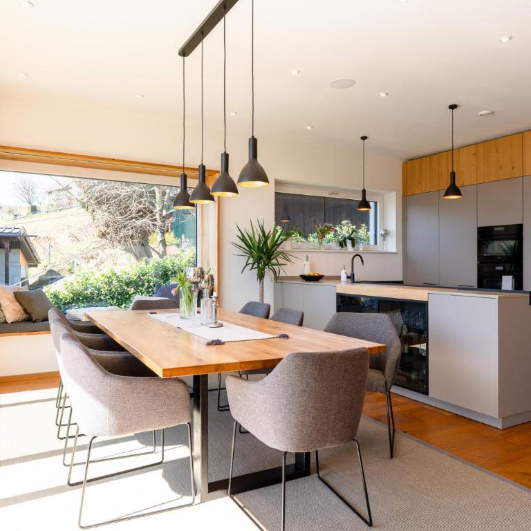 Traumhaus in den Weinbergen - max 8 Personen - mit Self-Check-in - Three-Bedroom Villa - 6