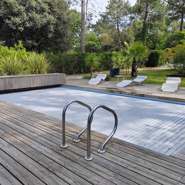Le Bordelou- Villa de standing à Lacanau Océan, 6-8 pers, piscine chauffée, au calme, golf & surf - Three-Bedroom Villa - 26