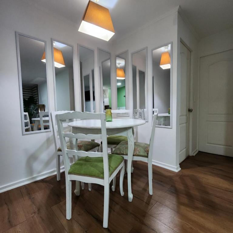 Céntrico y cómodo departamento - Two-Bedroom Apartment - 7