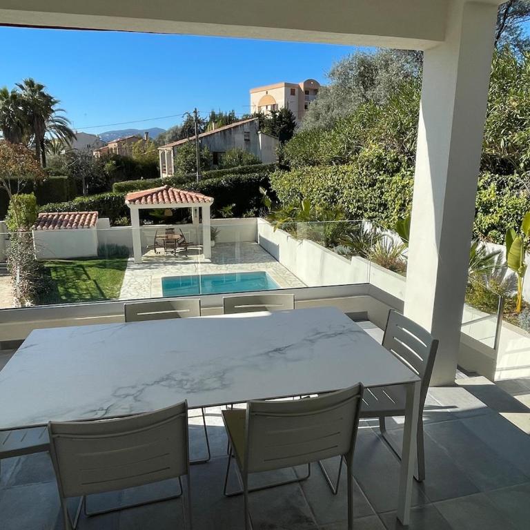 Modern Design Villa & Pool - Villa 3 Chambres - 4