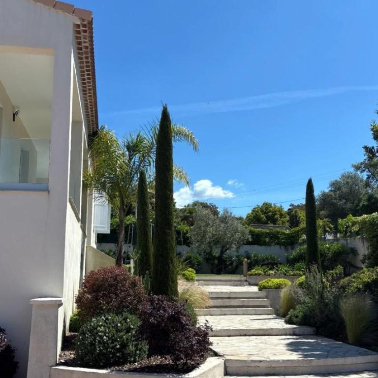 Modern Design Villa & Pool - Villa 3 Chambres - 5