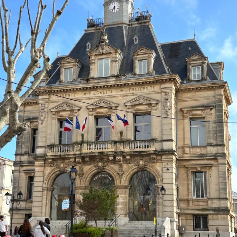Maison 5p - 5mn plage - Cour privée - Climatisation - Maison de Ville 2 Chambres - 16
