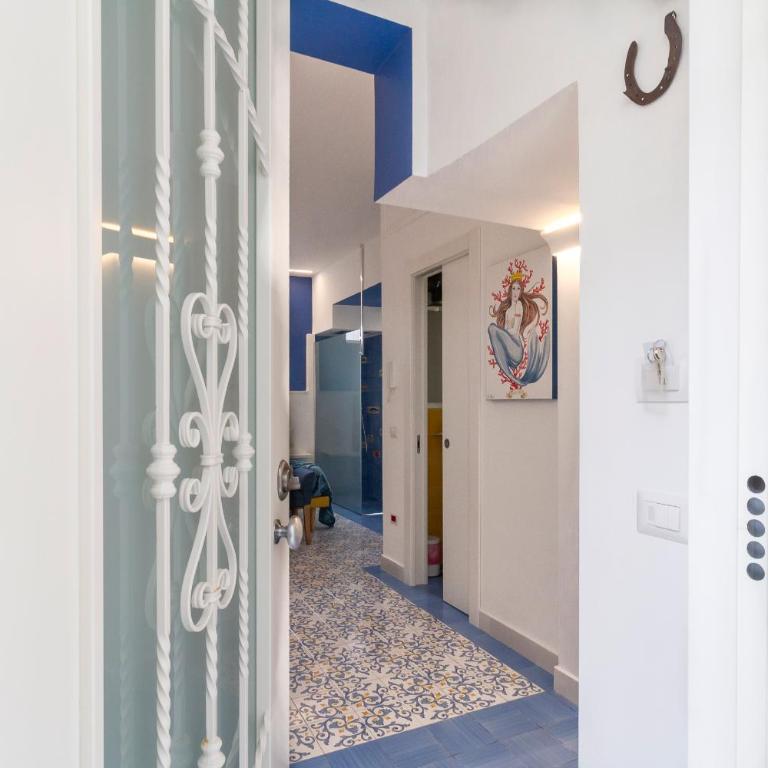 Vivaldo Suite Fuoro Partenope - Boutique Apartment in the heart of Sorrento - One-Bedroom Apartment - 2