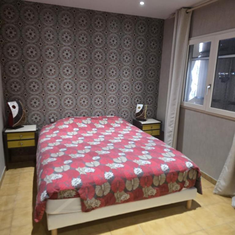 Maison Escapade et jardin à 5 minutes du centre avec piscine et parking - à 2 pas du Partage des eaux - Three-Bedroom Villa - 21