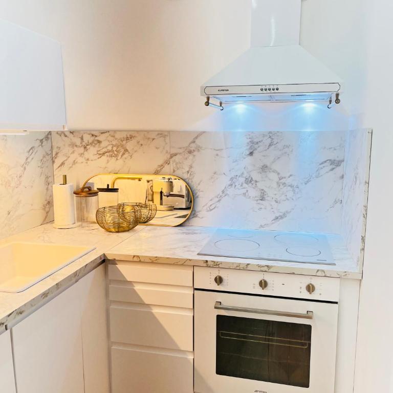 ESCANDAR SUITE Metro GAMBARA 1 min Parking 6euros per day - Appartamento con 1 Camera da Letto - 22