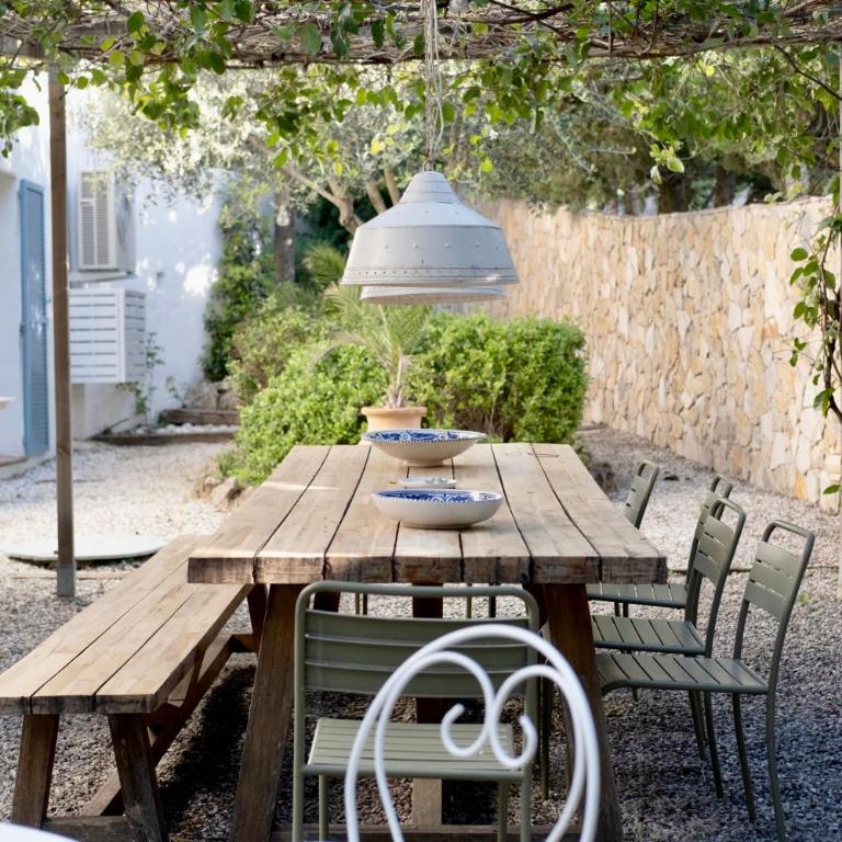 Luxury family villa with large pool, garden & outdoor dining near beach, Domaine l'Oiseau Bleu in Sainte-Maxime - Apartment mit 3 Schlafzimmern - 9