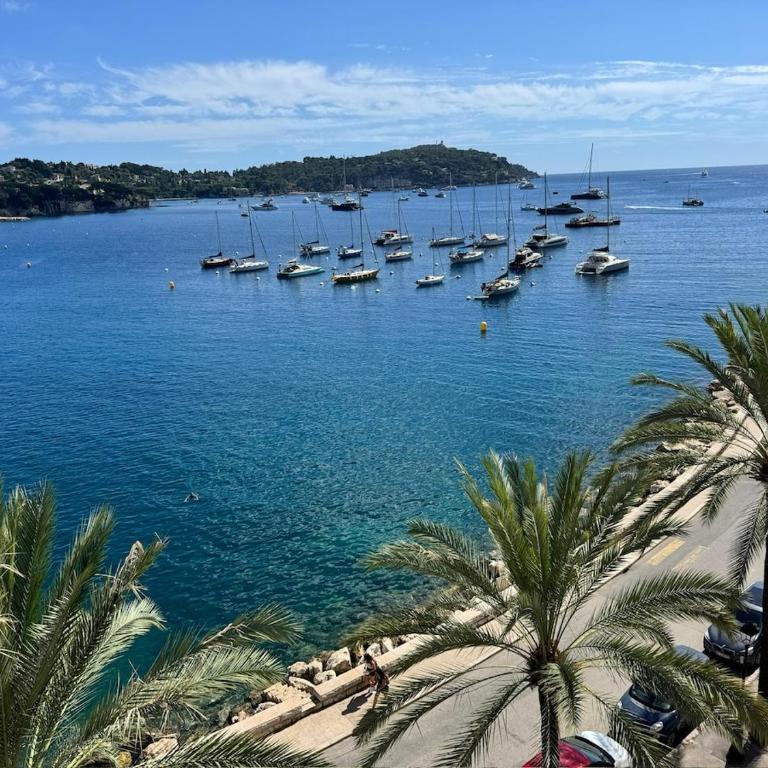 Exceptional, fully renovated apartment - Appartement 2 Chambres - 26